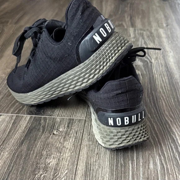 NOBULL Black Athletic Shoes - Picture 2 of 4